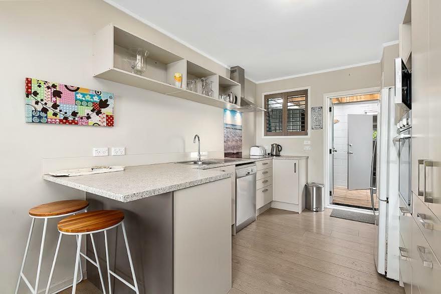 Beachfront Location Mount Maunganui Exterior photo